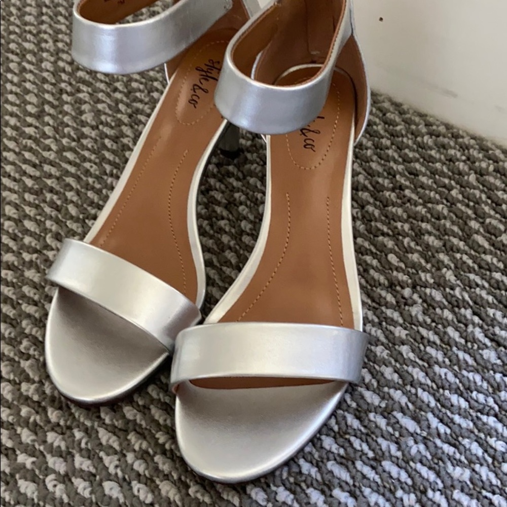New beautiful shoes